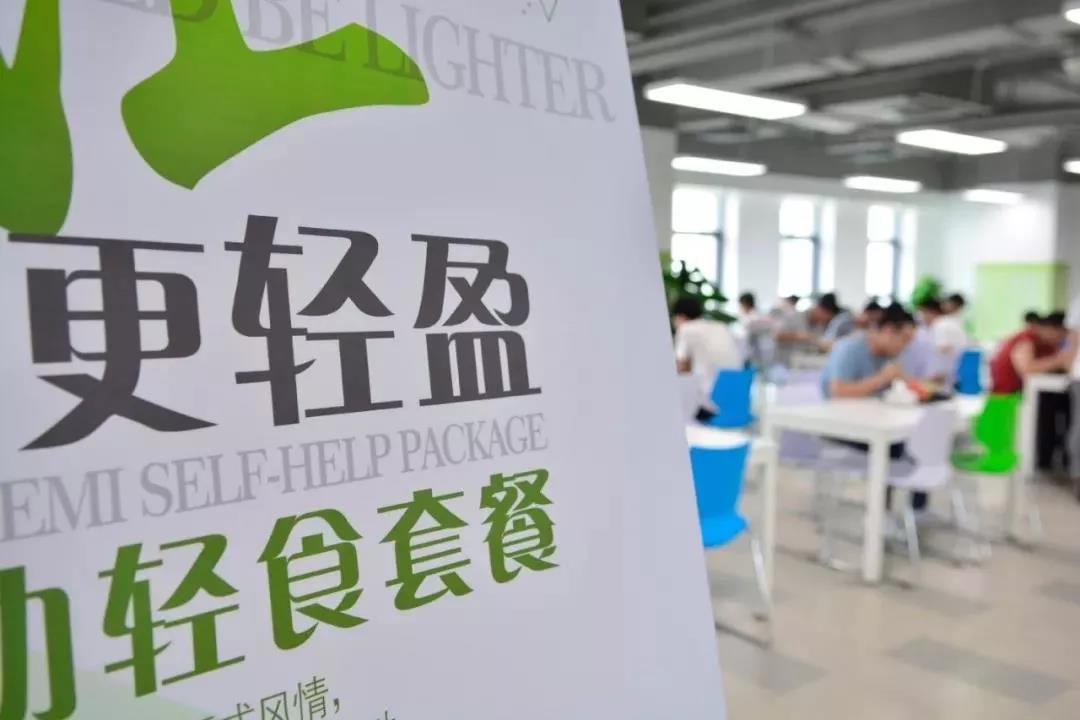 19.jpg 好色先生视频