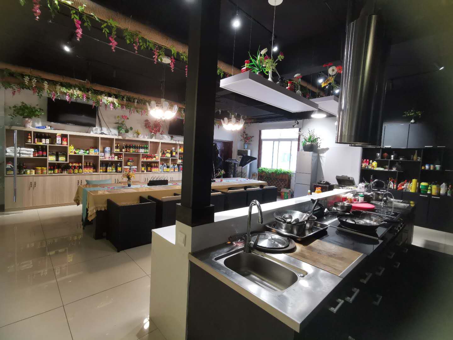 33.jpg 好色先生视频