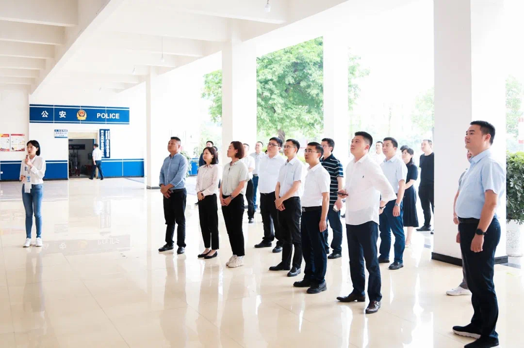 13.jpg 好色先生视频